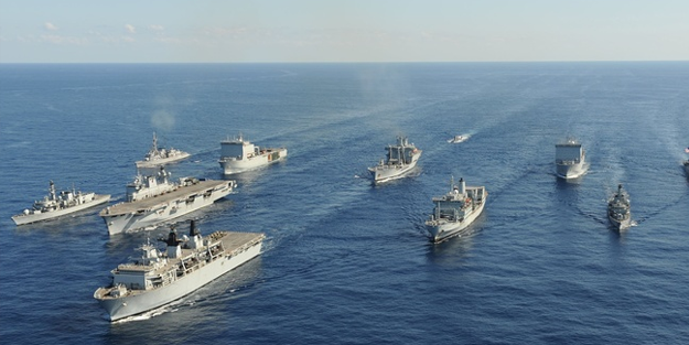 İngiltere Kızıldeniz'den kaçıyor!