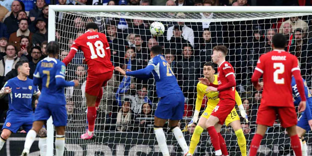 İngiltere Lig Kupası'nı Liverpool kazandı