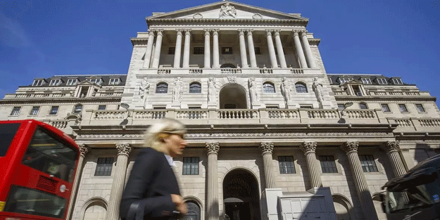 İngiltere Merkez Bankası faizi sabit tuttu