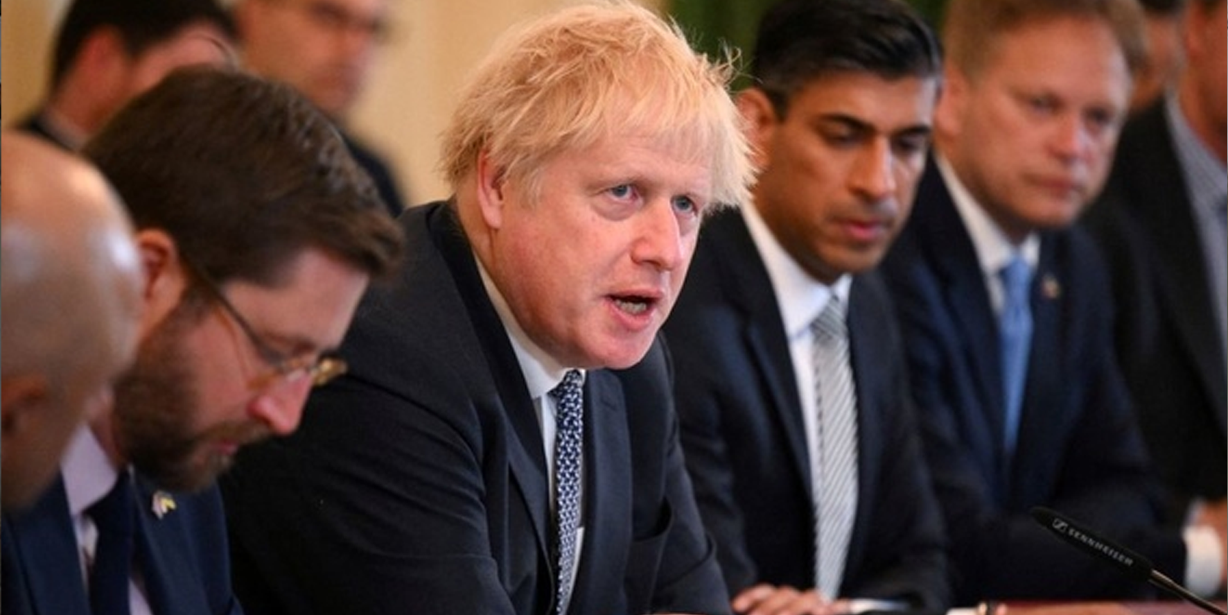 İngiltere parlamenter sistemi sorguluyor