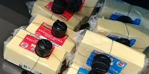 İngiltere'de artan yoksulluk! Çalınmasın diye marketler peynire kilit takıyor