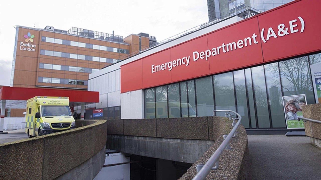 İngiltere’de neler oluyor? Birçok hastane 'kritik durum' ilan etti