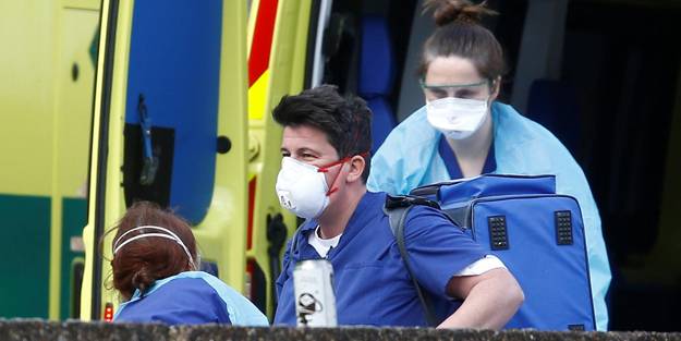 İngiltere'de son 24 saatte 25 bin 161 yeni vaka görüldü