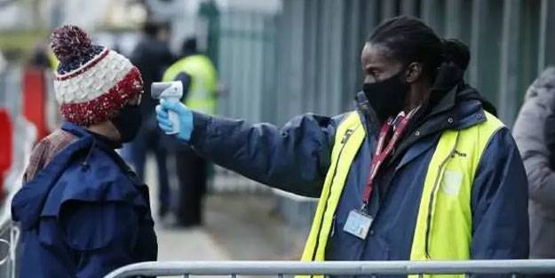 İngiltere'de son 24 saatte korona virüsten 439 ölüm