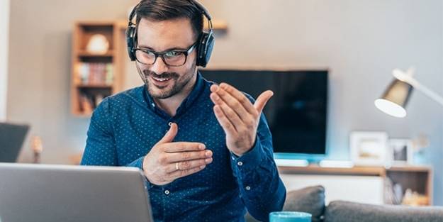 İngiltere'de tekrar evden çalışma modeline geçildi