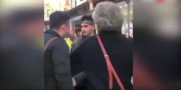 İngiltere'de terör seviciler Türk öğrenciye saldırdı!