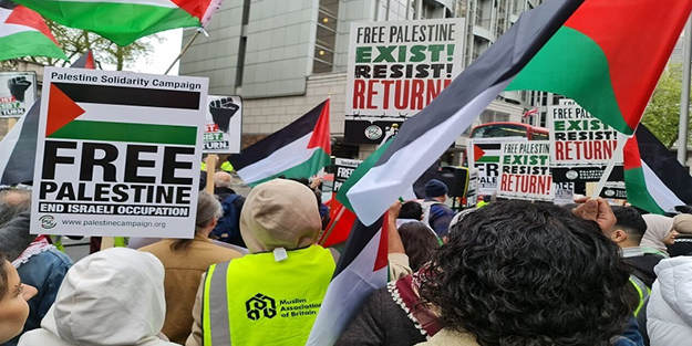 İngiltere'de terörist İsrail'in Mescid-i Aksa baskını protesto edildi