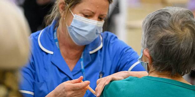 İngiltere'de vaka sayıları giderek artıyor