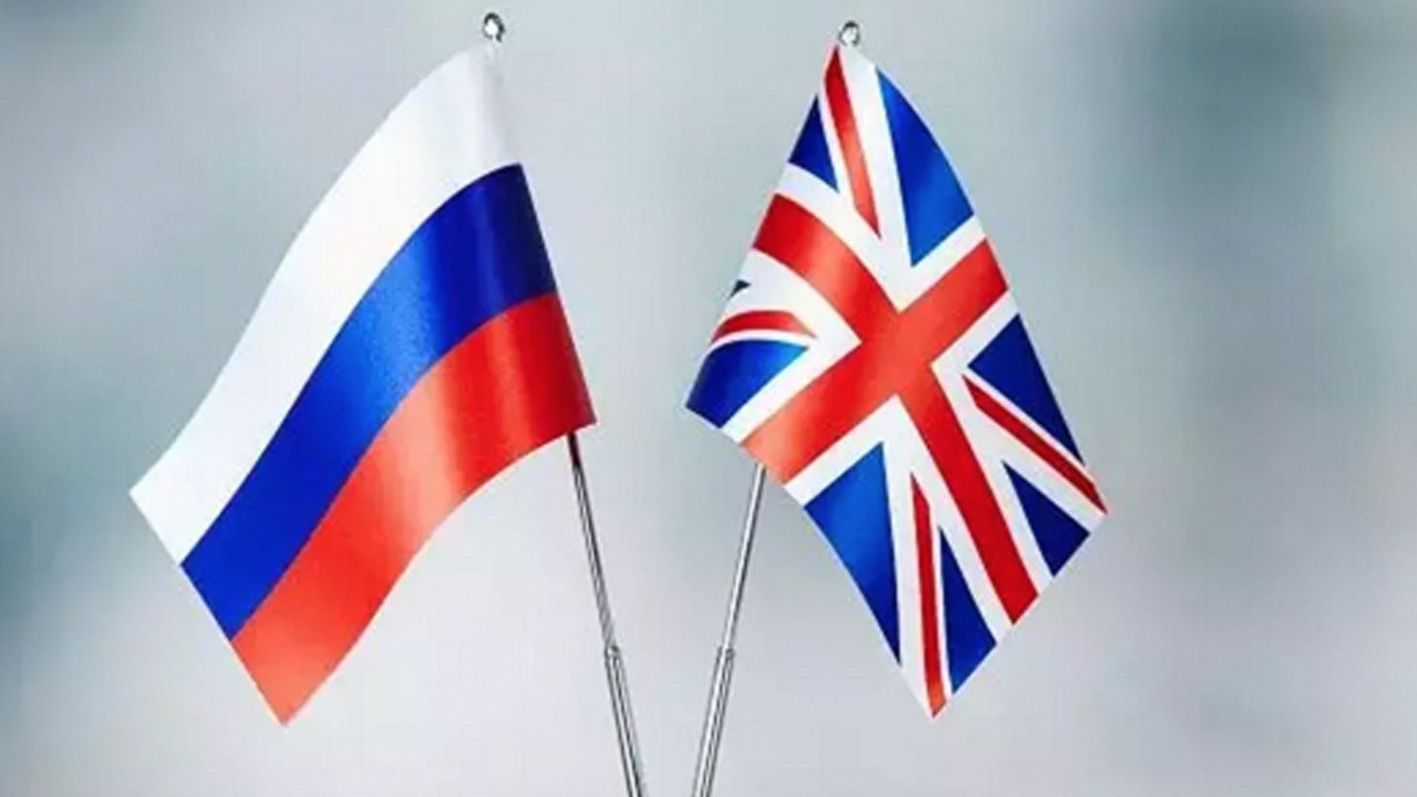 İngiltere'den flaş karar: Rusya'ya karşı Ukrayna Devlet Başkanı Zelenskiy'e destek