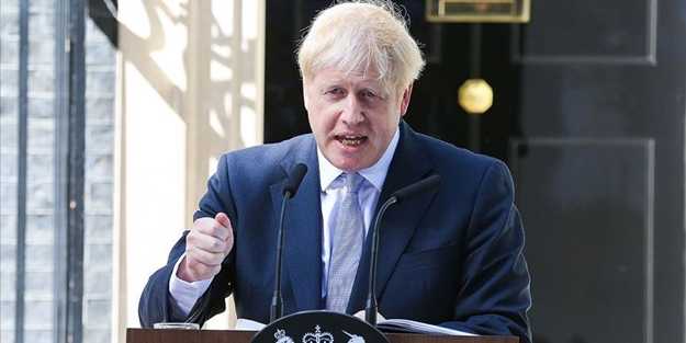 İngiltere'den flaş koronavirüs kararı: Zorunlu olacak