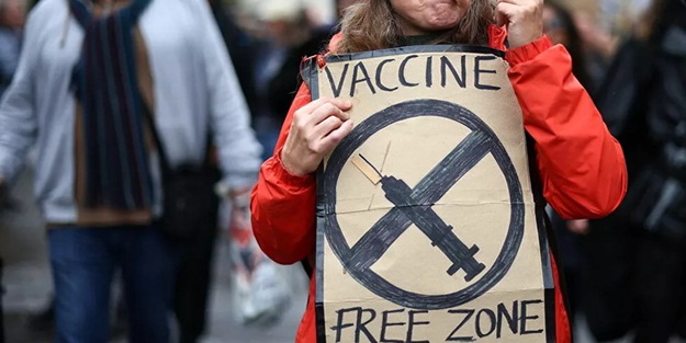 İngiltere'den Kovid-19'u inkar eden kadın hakkında karar