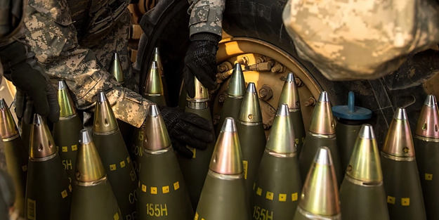 İngiltere'den, Ukrayna'ya on binlerce top mermisi!