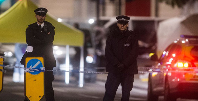 İngiltere'nin başkenti Londra'da bıçaklı saldırı! 1 ölü, 5 yaralı