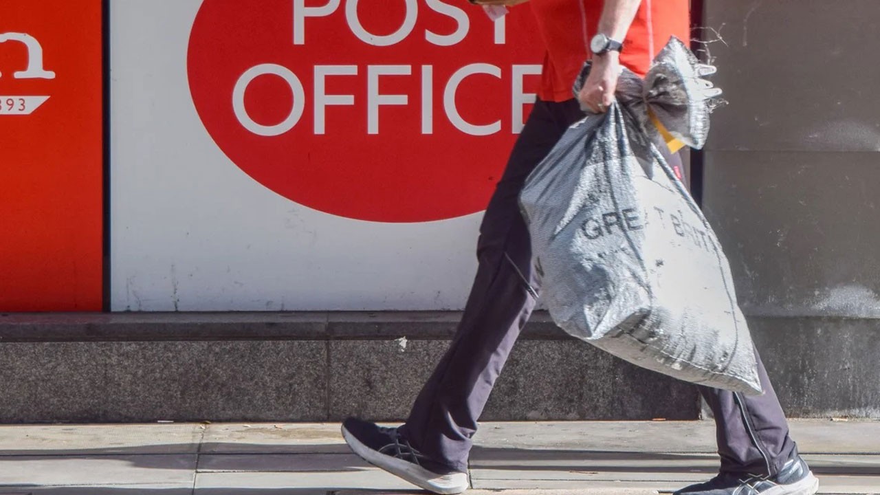 İngiltere’yi sarsan postane skandalı! 13 kişi intihar etti, binlerce hayat mahvoldu