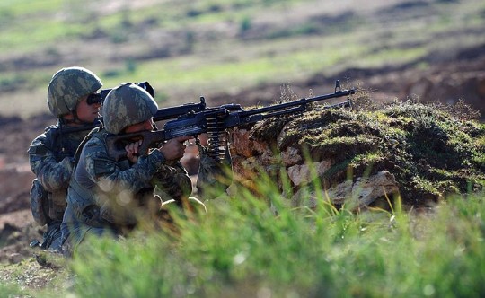İnlerine girmeye devam ediyoruz! Fırat Kalkanı bölgesinde PKK/YPG’liler etkisiz hale getirildi