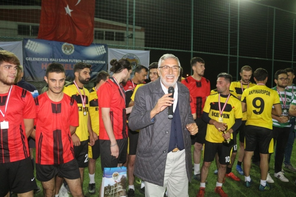 İnönü 5. Geleneksel Halı Saha Futbol Turnuvası şampiyonu belli oldu 