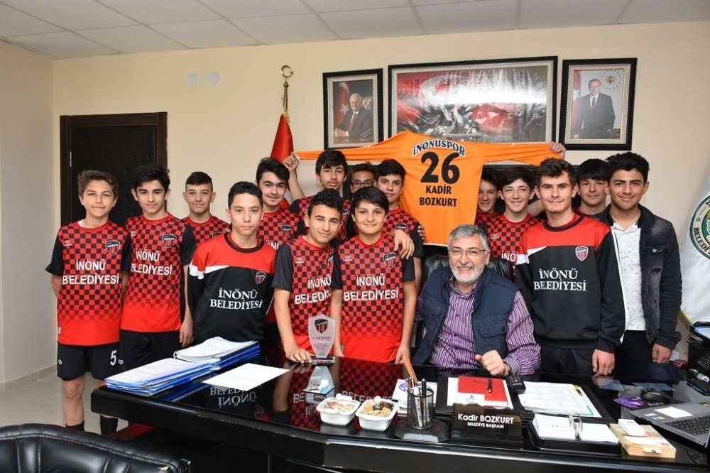 İnönü Belediyesi gençler için çalışıyor 
