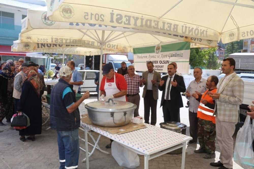İnönü Belediyesi’nden Aşure İkramı 