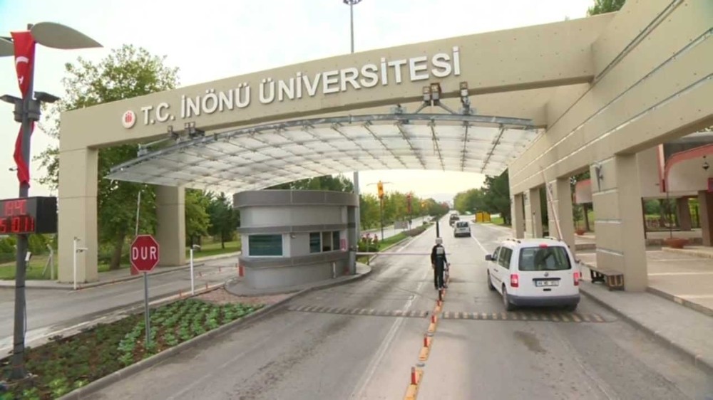 İnönü Üniversitesi Vakfı 107 öğrenciye burs veriyor 