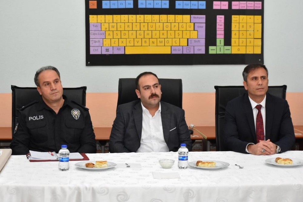 İnönü’de ’Hayat Boyu Öğrenme, Halk Eğitimi Planlama ve İşbirliği Komisyon’ toplantısı yapıldı 