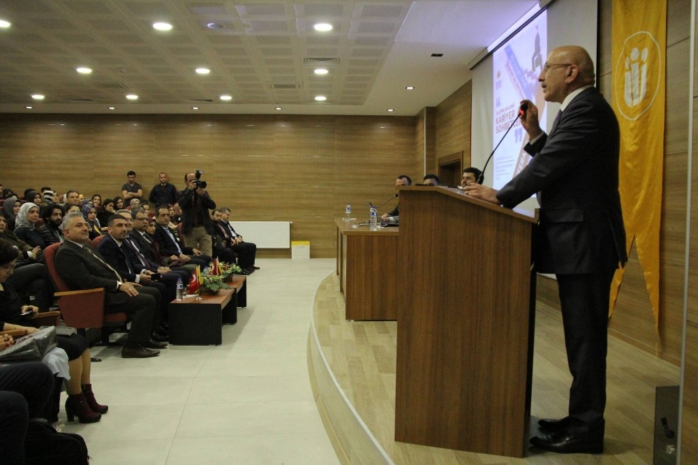 İnönü’de Kariyer Sohbetleri 