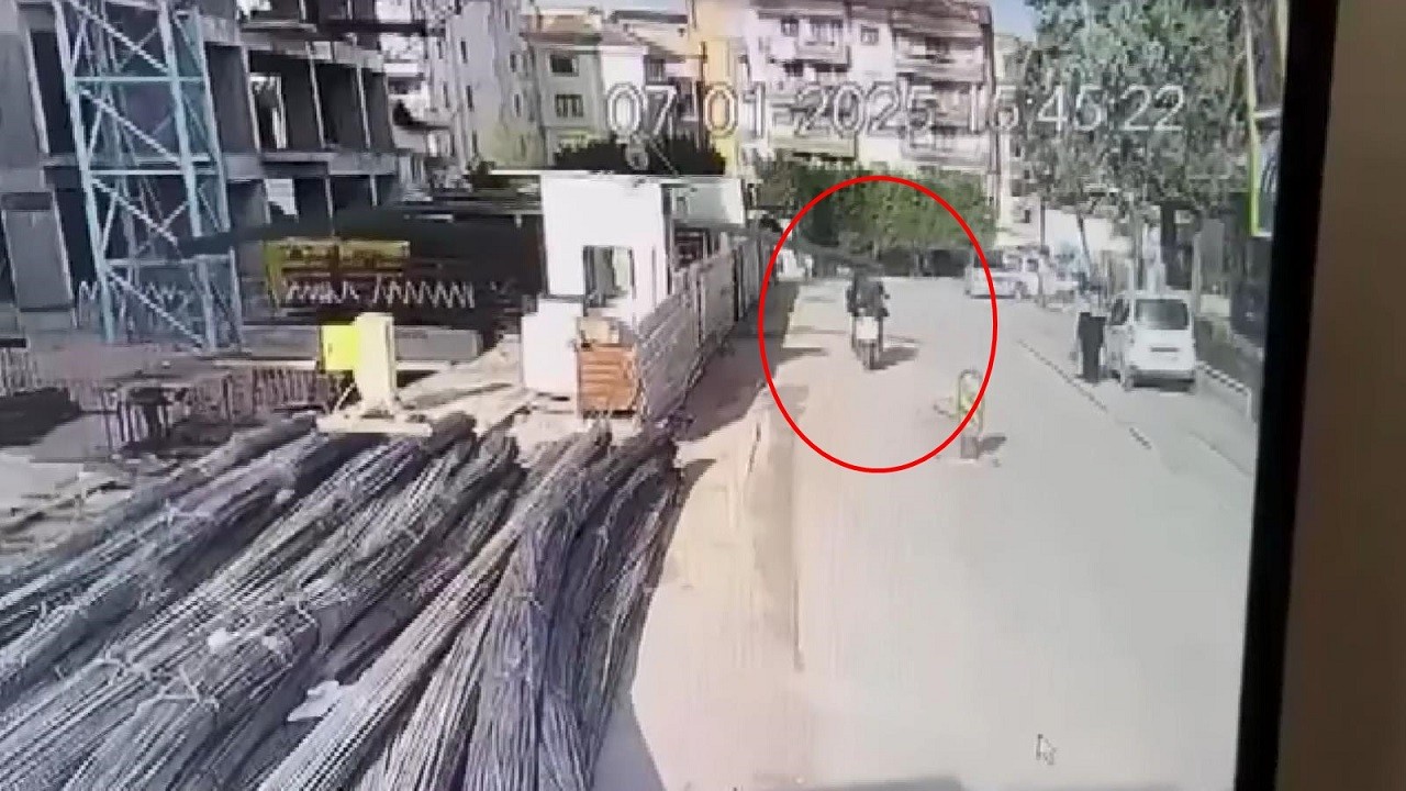 İnşaat demirleri kuryeyi böyle yaraları