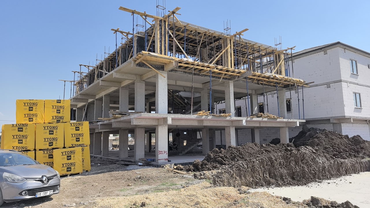 İnşaatta feci ölüm! 3.kattan düştü