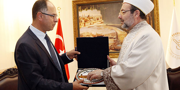 İnşallah o bayrak bir daha asla yerinden indirilmez