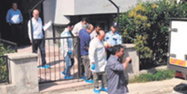 İnsan olan annesine bunu yapar mı?