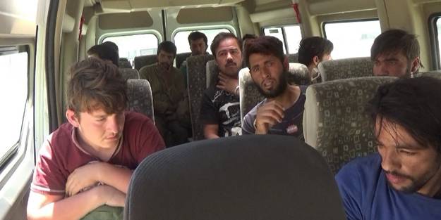 İnsan ticaretine operasyon! Bitlis’te 70 düzensiz göçmen yakalandı