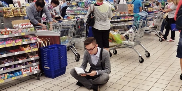 İnsanlara öyle bir mesaj verdi ki... - FOTO