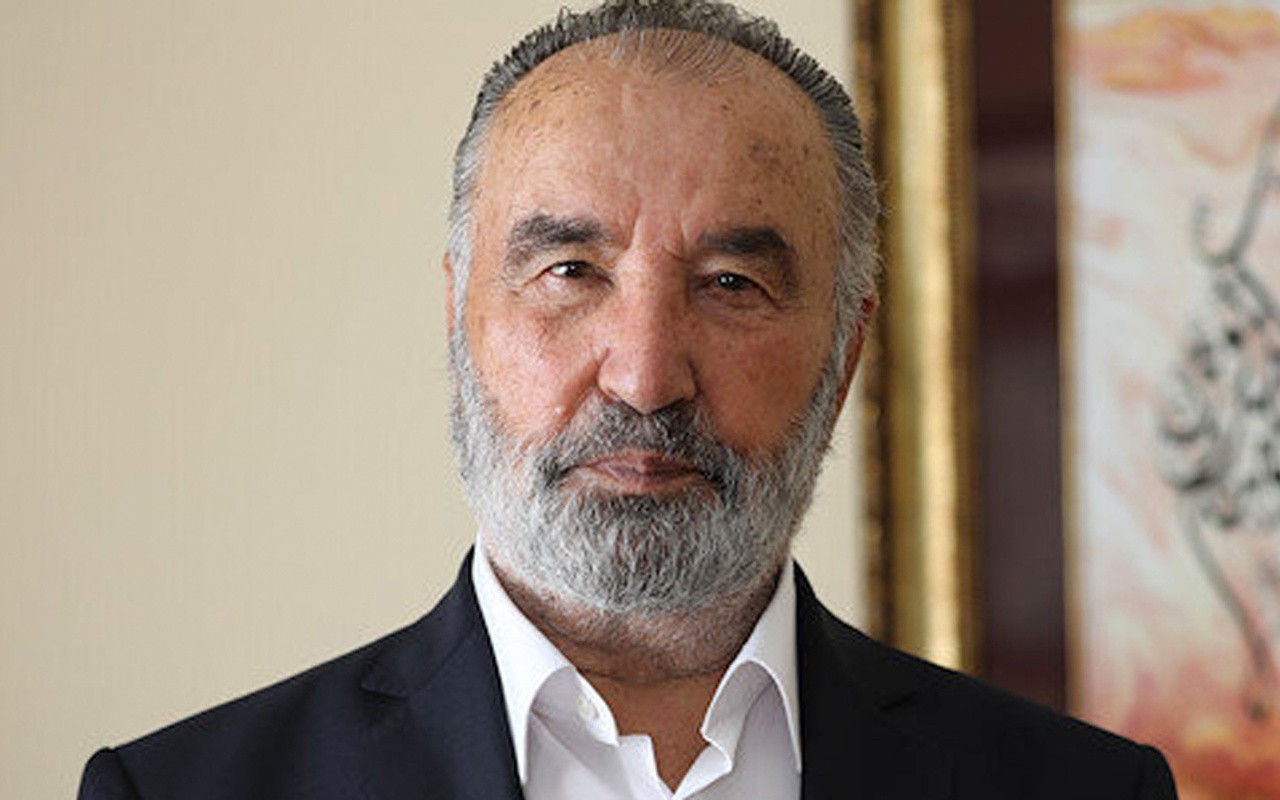 İnsanlara saldıran sokak köpeklerini öldürmek caiz mi? Hayrettin Karaman Hoca, herkesin merak ettiği sorunun cevabını verdi