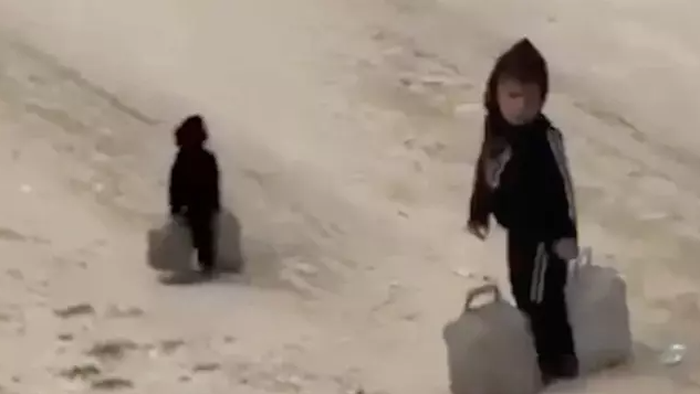 İnsanlığın bittiği yer: Gazze! Küçücük bedeniyle dünyanın yükünü taşıyor