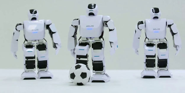 İnsansı robot Çin'de satışa çıktı! Kan basıncını bile ölçüyor