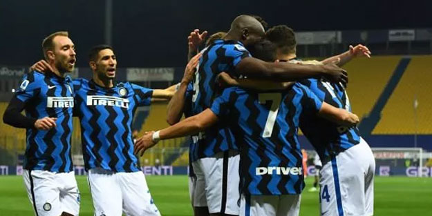 Inter Parma engelini aştı