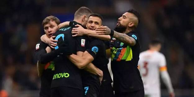 Inter, Roma'yı yenerek adını yarı finale yazdırdı