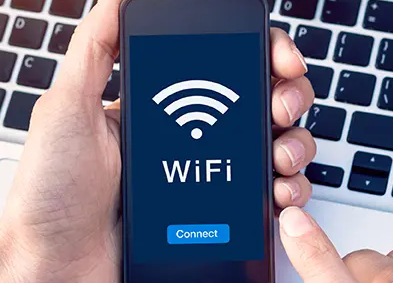 İnternet ağına öyle bir isim yazdı ki, sabahına tutuklandı! Bilgisayar ve modemi emniyete götürülen öğrenci, apar topar cezaevine konuldu
