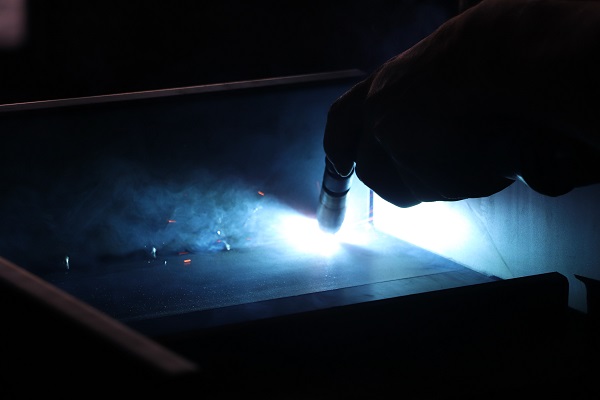 İnternet izledi aklına geldi! Hurdaları maddi kazanca dönüştürdü