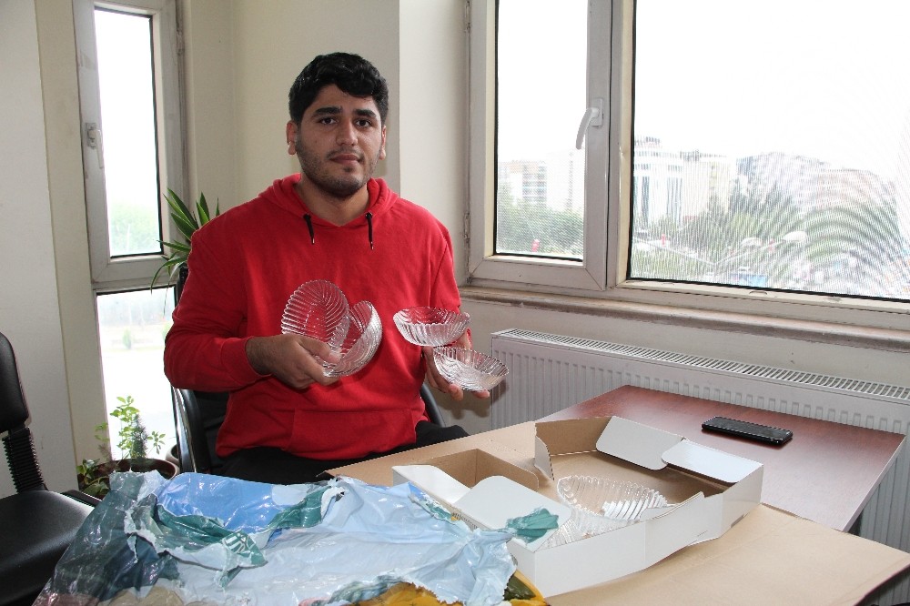 İnternetten oyun konsolu sipariş etti, paketten kase çıktı 