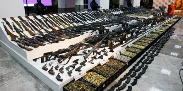 Interpol'den Ukrayna uyarısı: Silahlar karaborsaya düşecek!