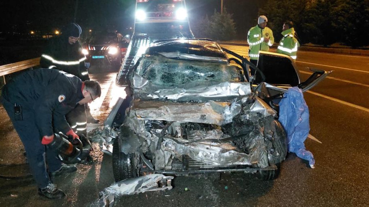 İntihar edeceğini söyleyen genç, tıra çarpıp yaşamını yitirdi