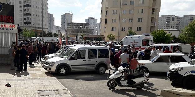 İntiharına engel olmak isteyen esnafı öldürdü