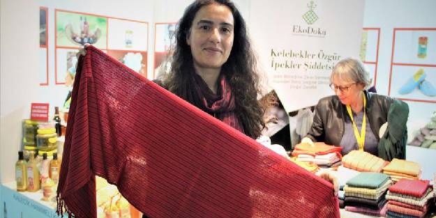 İpek böceğine zarar vermeden iplik ürettiler