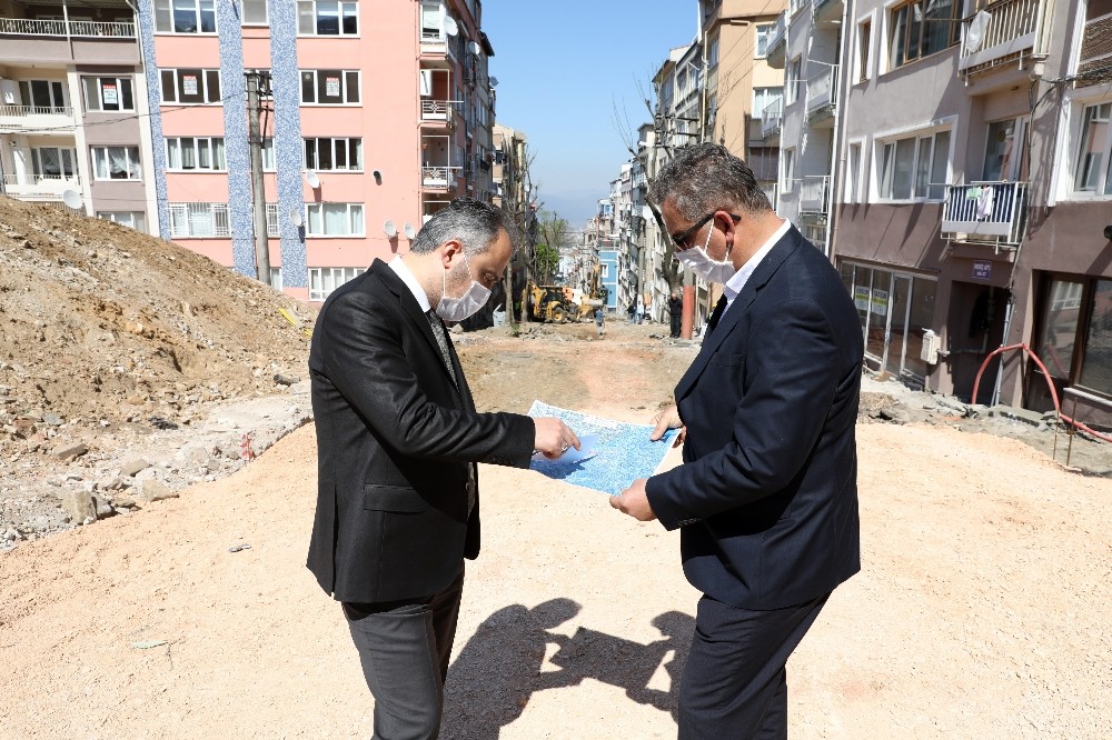 İpekçilik Caddesi sil baştan yenileniyor 
