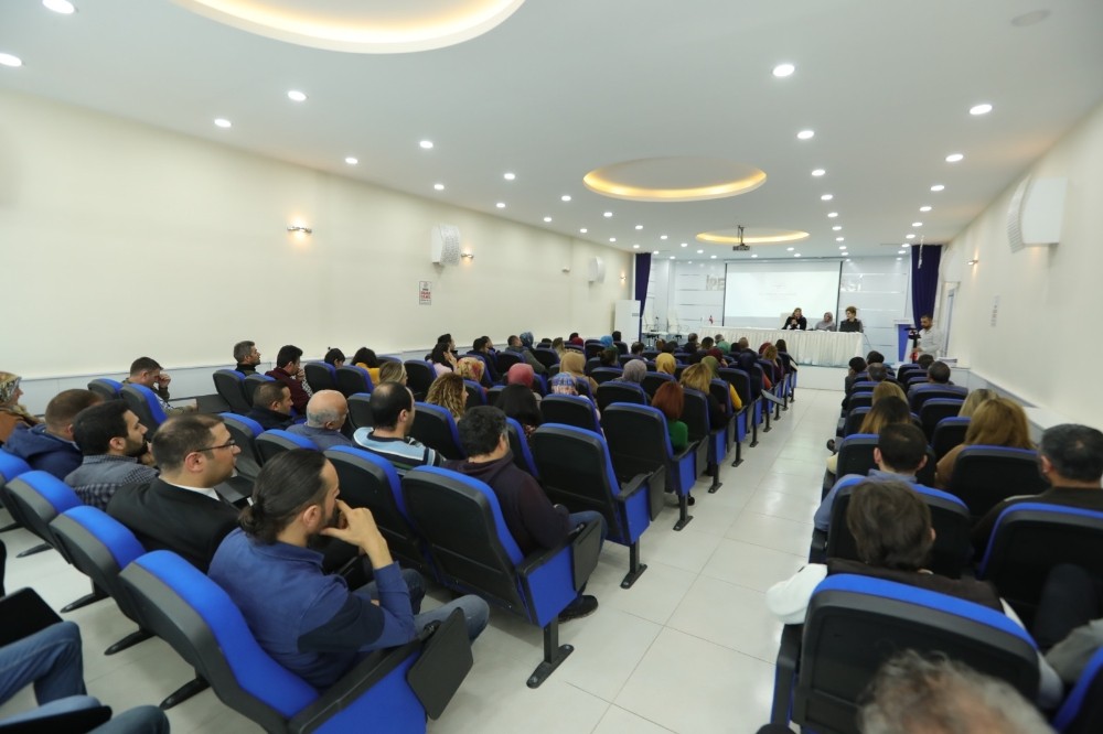 İpekyolu Belediyesi’nde personellere koronavirüs eğitimi verildi 