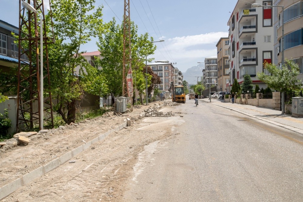 İpekyolu Belediyesinden yeni yol seferberliği 