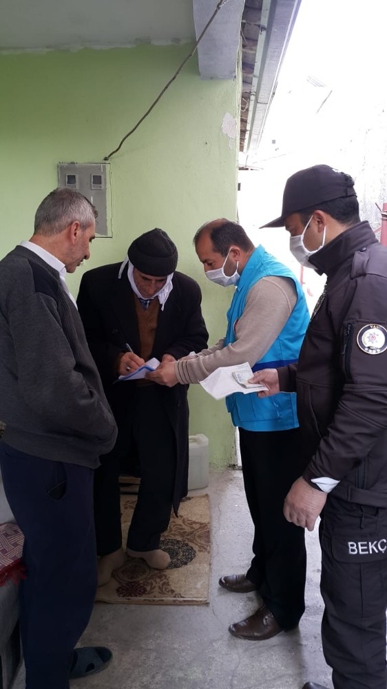 İpekyolu Müftülüğü, kimsesizlerin yardımına koşuyor 