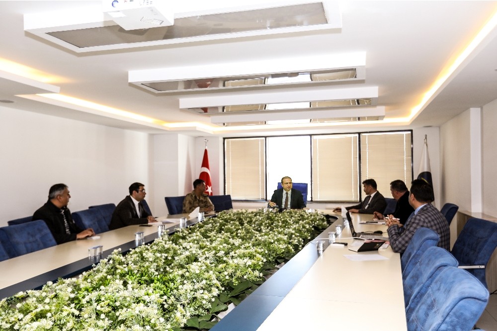 İpekyolu’nda ‘Vefa Sosyal Destek Grubu’ değerlendirme toplantısı 