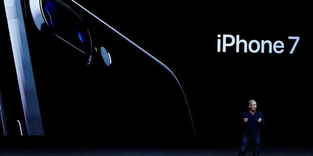 iPhone 7'de kablosuz kulaklık sürprizi