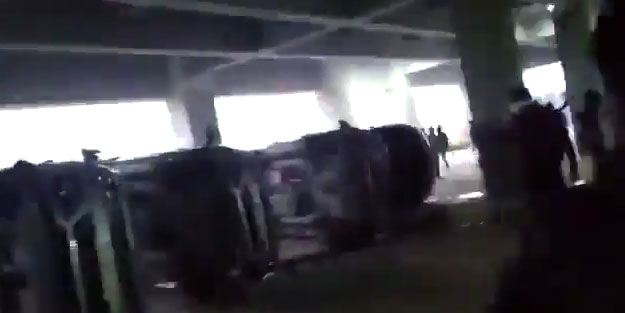 İphone işçileri kazan kaldırdı! Yöneticilerin ofisini bastılar